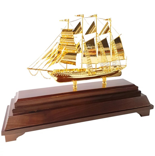 Thuyền buồm dát vàng cao cấp (mẫu 33)